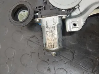 698200D141 Стеклоподъемник левый передний Toyota Yaris 2 Арт 20384114, вид 5