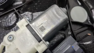 2500815,JX7BA23209CF,2588294,JX7B14553BD Стеклоподъемник левый передний Ford Focus 4 Арт 20421486, вид 2
