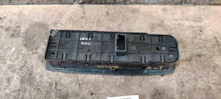 Блок управления стеклоподъемниками Renault Megane 3 2014г. 809610007R - Фото 6