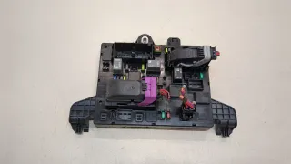 13302301 Блок предохранителей Opel Astra J Арт 20436399, вид 1