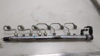 13537805423 Топливная рампа  BMW 5 F10/F11/GT F07 Арт 20433545, вид 1