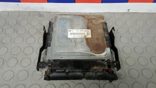 03g906018ce Блок управления двс Volkswagen Transporter T5 Арт 2EP36PC01, вид 1