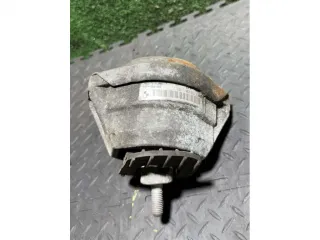 6770726 Подушка крепления двигателя BMW 5 E60/E61 2.0л Арт 58801, вид 4