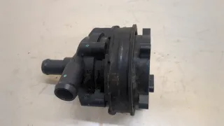 13597899 Насос антифриза (помпа) Chevrolet Volt Арт 20439399, вид 2
