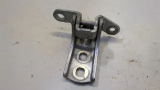  Петля двери передней правой серебристая Chevrolet Volt Арт 20439850, вид 1