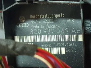 3C0937049AE Блок предохранителей Volkswagen Passat B6 Арт e7136463, вид 2