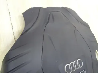 059103325CF Декоративная крышка двигателя Audi A6 C7 (S6,RS6) Арт e9566111, вид 3
