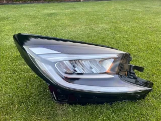  Фара правая Toyota Aygo 2 Арт e10673127, вид 1