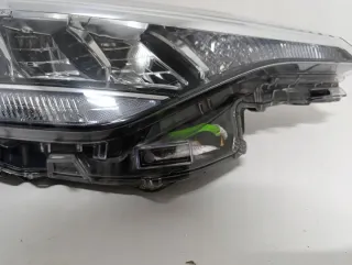 81110-F4180-00 Фара правая Toyota C-HR Арт e10673290, вид 7