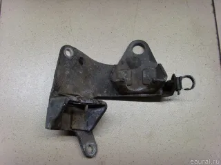 2460A105 Кронштейн крепления троса КПП Mitsubishi ASX restailing 2 Арт E21321396, вид 1
