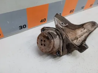 4B0399151 Кронштейн КПП Audi A6 C5 (S6,RS6) Арт 2-2952, вид 4