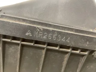 MR323550 Корпус воздушного фильтра Mitsubishi Pajero 3 Арт 2-7744, вид 5