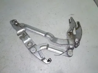 4B5827301D Петля крышки багажника Audi A6 C5 (S6,RS6) Арт 2-11441, вид 1