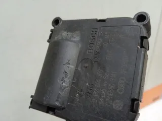 0132801359 Моторчик заслонки печки Audi A6 C6 (S6,RS6) Арт 2-11693, вид 4