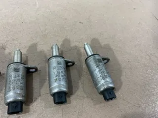 06E103697G Клапан изменения фаз грм Audi A4 B8 Арт 2-23916, вид 8