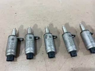 06E103697G Клапан изменения фаз грм Audi A4 B8 Арт 2-23916, вид 9