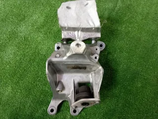 4M0199308BM Кронштейн опоры двигателя Audi Q8 Арт 2-24341, вид 1
