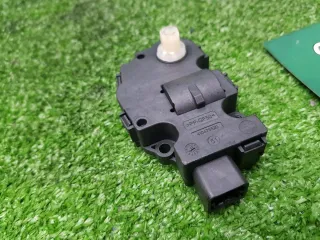 K9749006 Моторчик заслонки печки BMW 5 F10/F11/GT F07 Арт 2-31056, вид 2