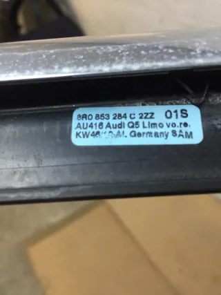 8R0853284C2ZZ Уплотнитель Audi Q5 1 Арт 2-38113, вид 3