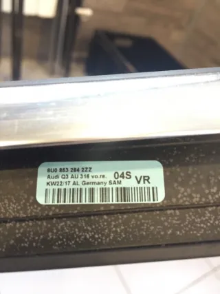 8U08532842ZZ Уплотнитель Audi Q3 1 Арт 2-41498, вид 3