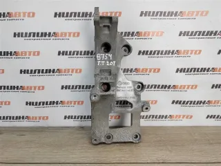 06F903143E Кронштейн генератора Audi TT 2 Арт 2-45263