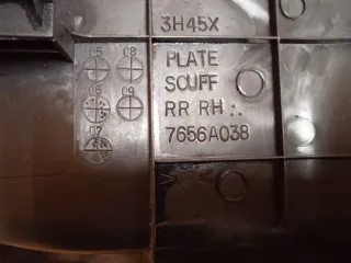 7656A038 Накладка на порог Citroen C-Crosser Арт 2-49085, вид 3
