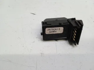 25752613 Кнопка центрального замка Cadillac SRX 1 Арт 2-49740, вид 3