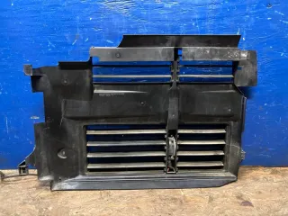 BM518475CE Дефлектор радиатора Ford Focus 3 restailing Арт 2-53737, вид 2