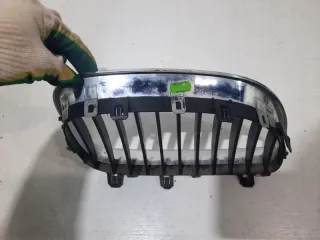 51137065701 Заглушка (решетка) в бампер BMW 5 E60/E61 Арт 2-58556, вид 6