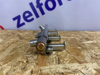 cj5g9h487ba Топливная рампа Ford Kuga 2 Арт 2-63730, вид 3