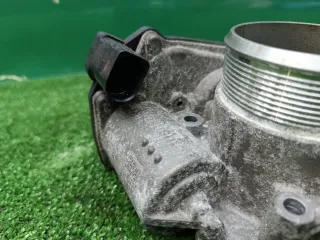 06F133062Q Заслонка дроссельная Audi A4 B8 Арт 2-66934, вид 4