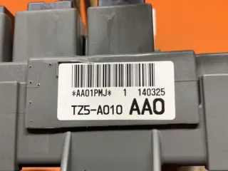 TZ5-A010-AA0 Блок предохранителей Acura MDX 3 Арт 2-76782, вид 4