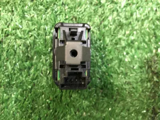 A1668707610 Кнопка закрытия крышки багажника Mercedes GLS X166 Арт 2-80929, вид 2