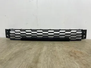 3017846300 Заглушка (решетка) в бампер Skoda Rapid Арт 2-85329, вид 1