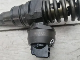 038130073BH Форсунка дизель Audi A4 B7 Арт 2-96118, вид 3
