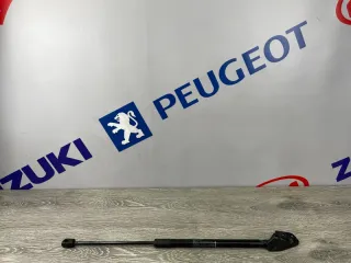 8186061m00 Амортизатор крышки багажника (3-5 двери) Suzuki SX4 2 Арт 2-116319, вид 1