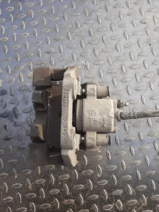 34216776790 Суппорт тормозной BMW X5 F15 Арт 2-125419, вид 1