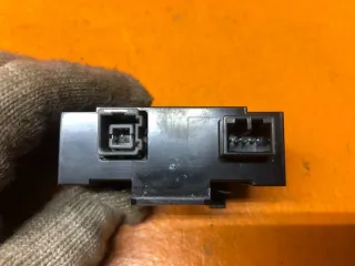 25808837 Блок управления (другие) Chevrolet Tahoe GMT900 Арт 2-126492, вид 3