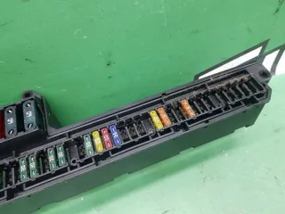 61146932452 Блок предохранителей BMW 5 E60/E61 Арт 2-129608, вид 3