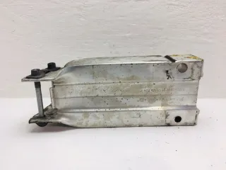 A2126200595 Кронштейн усилителя бампера переднего (домик) Mercedes E W212 Арт 2-152367, вид 1