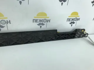1718365 Планка над радиатором (верхняя) Ford Focus 3 Арт 2-161669, вид 5