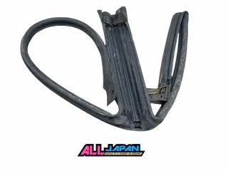  Уплотнительная резинка дверного проема Subaru Forester SF Арт 2-172143, вид 4