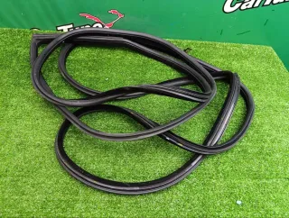 51767175783 Уплотнитель BMW 3 E90/E91/E92/E93 Арт 2-175337, вид 1
