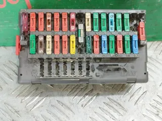 94592881 Блок предохранителей Peugeot 406 Арт 2-207592, вид 1