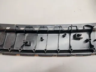 7P0863459E Накладка замка багажника Volkswagen Touareg 2 Арт 2-209844, вид 6