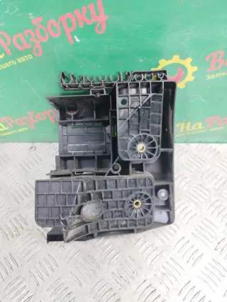 1K0907361B Кронштейн блока предохранителей Volkswagen Tiguan 1 Арт 2-238417, вид 3