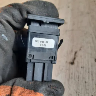 7h1 Кнопка обогрева заднего стекла Volkswagen Transporter T5 Арт 2-242575, вид 3