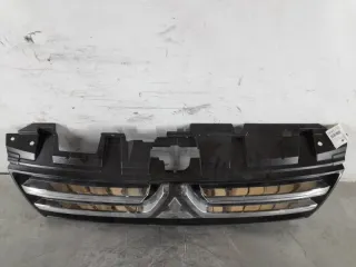  Решетка радиатора Mitsubishi Pajero 4 Арт 2-244967, вид 2