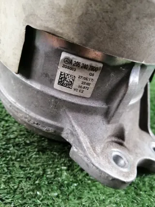 A2052407800 Подушка крепления двигателя Mercedes C W205 Арт 2-251605, вид 3