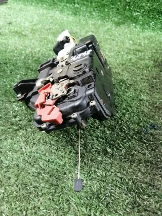 7L0839015B Замок двери Volkswagen Touareg 1 Арт 2-260665, вид 4